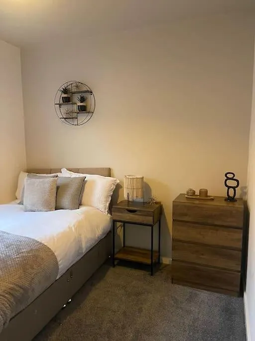 Modern Spacious 5 Bed House In Newcastle Newcastle upon Tyne